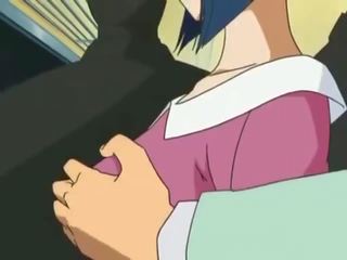 Exceptional bábika bol skrutkované v verejnosť v anime